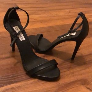 Steve Madden Black Ankle Strap Open Toe Heels